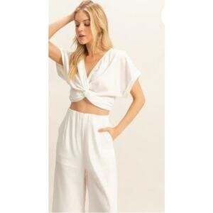 Hyfve 2 Piece Set - Lined Flowy High Rise Wide Leg Pants and Beautiful Top Large